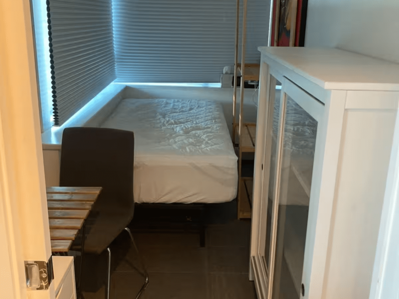 Cozy Condo Downtown Vancouver